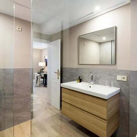 Gran Vivienda En La Rambla! * Alicante