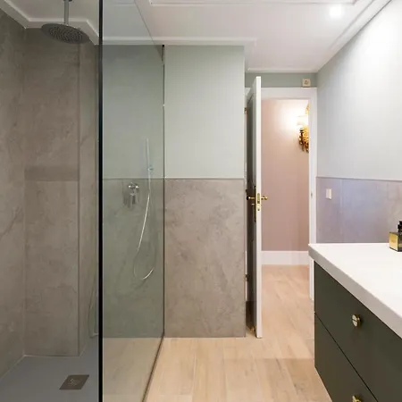 Апартаменты Gran Vivienda En La Rambla!